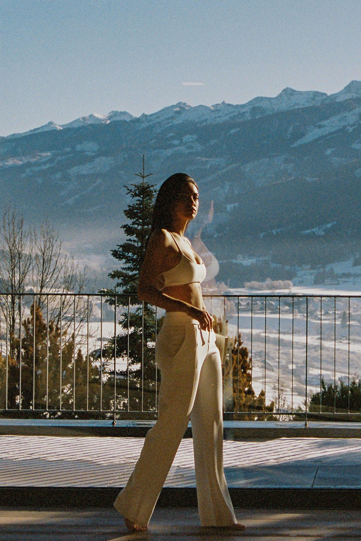 Model wears a Minimal Crossback Bra | WISKII ACTIVE | Color ivory