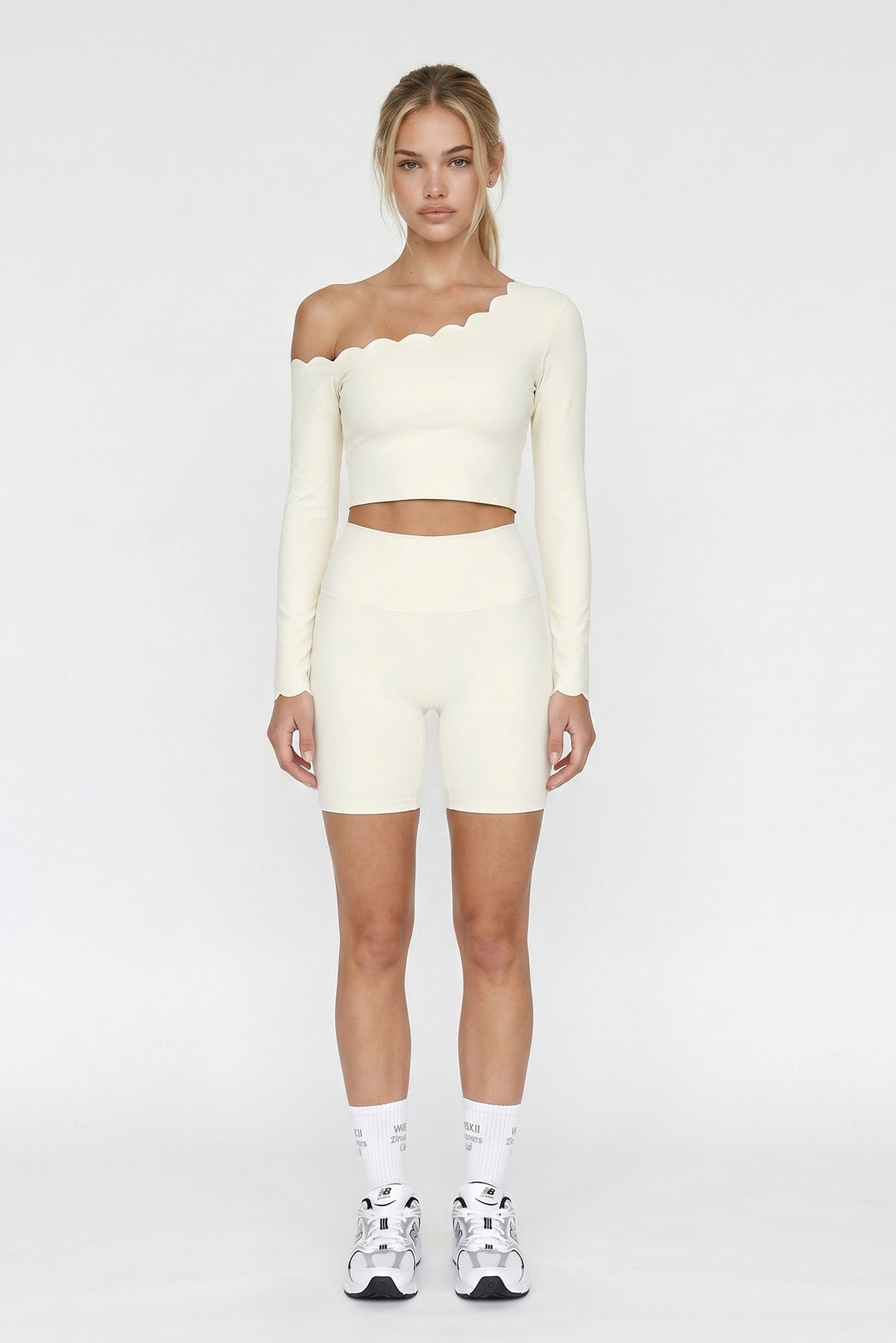 High-Waist Vigor Scrunch Short