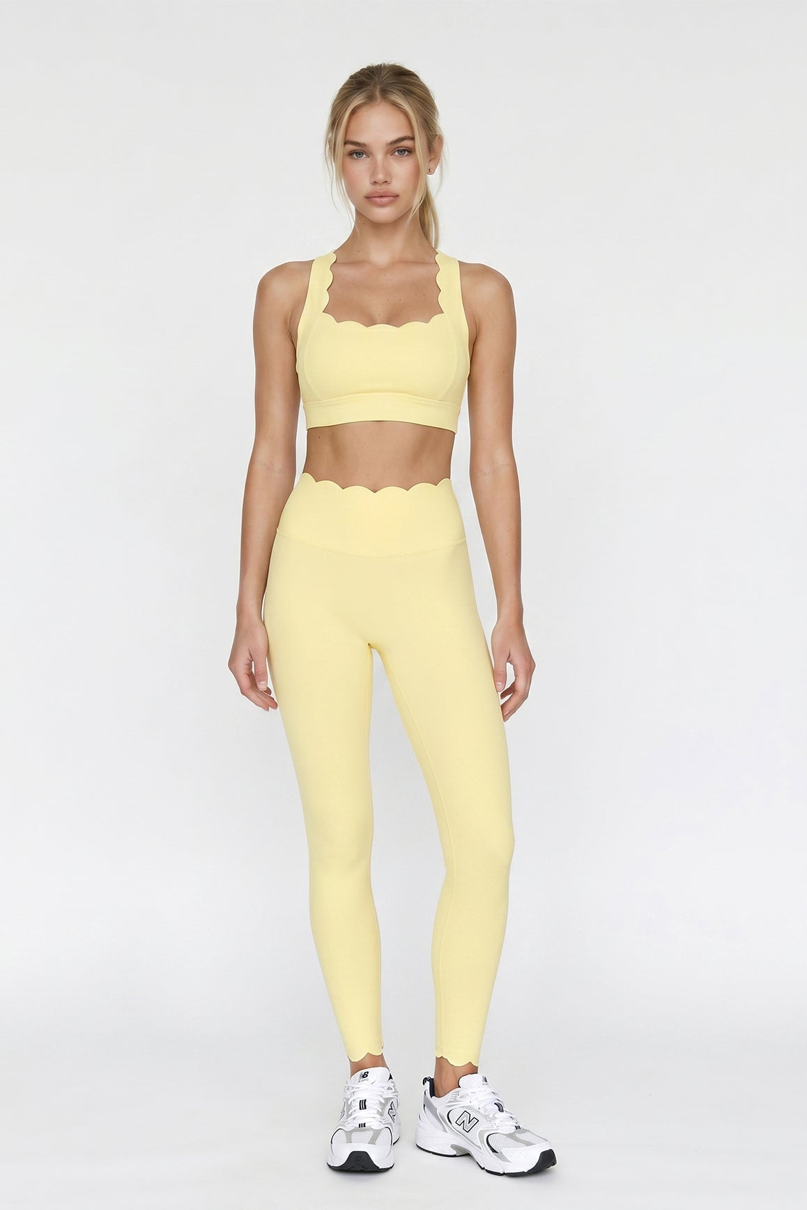 High-Waist Scallop Scrunch Legging - WISKII - Leggings