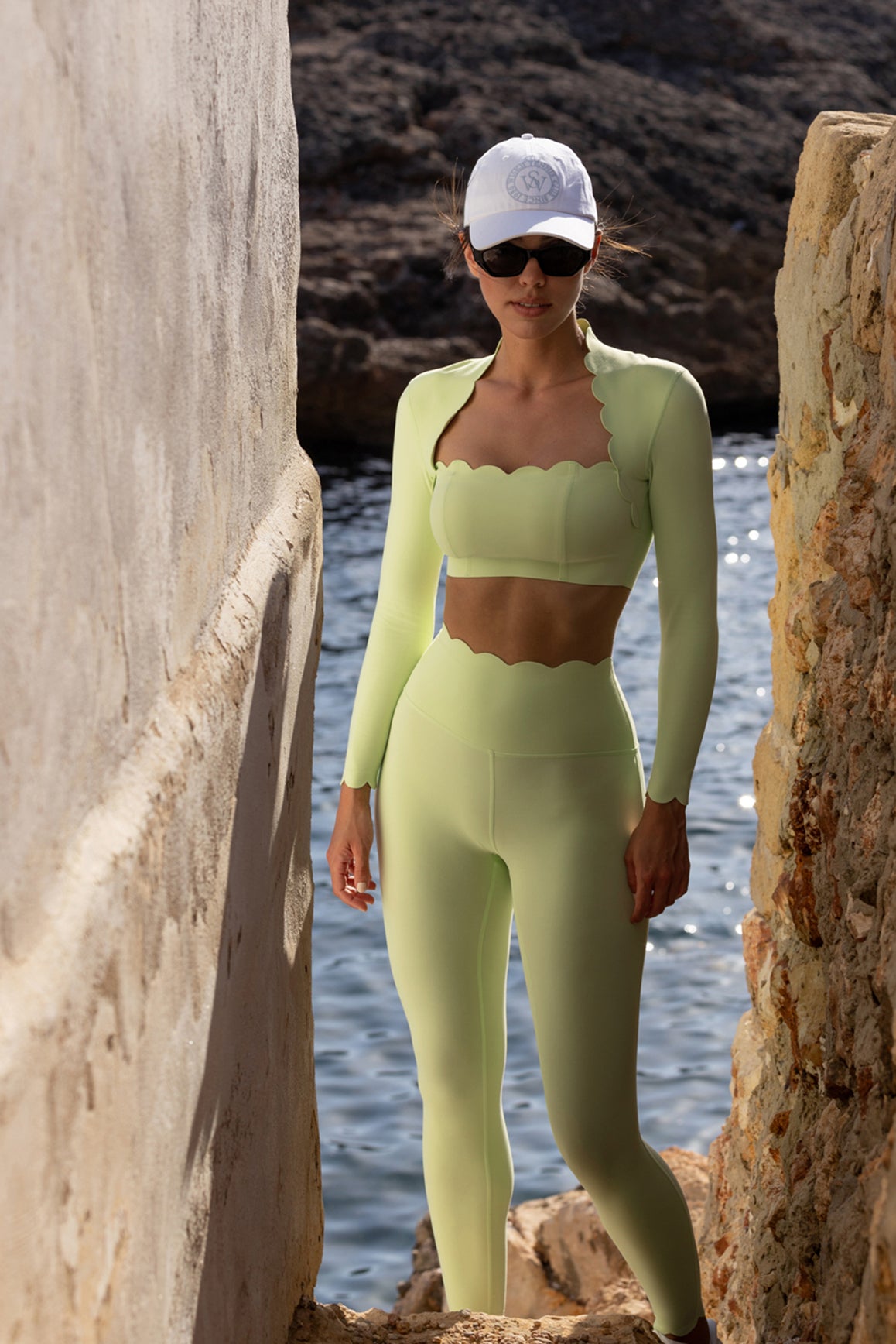 Ivory 7/8 high-waist energy leggings by WISKII, form-fitting athletic leggings with comfortable high-rise waist.