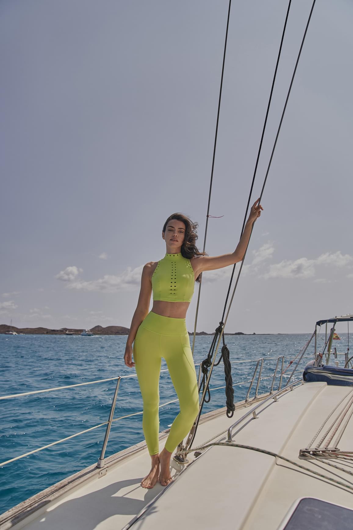 WISKII High-Waist Invigorate Leggings in Pure Vanilla, stretchy leggings with a high waist and comfortable fit.