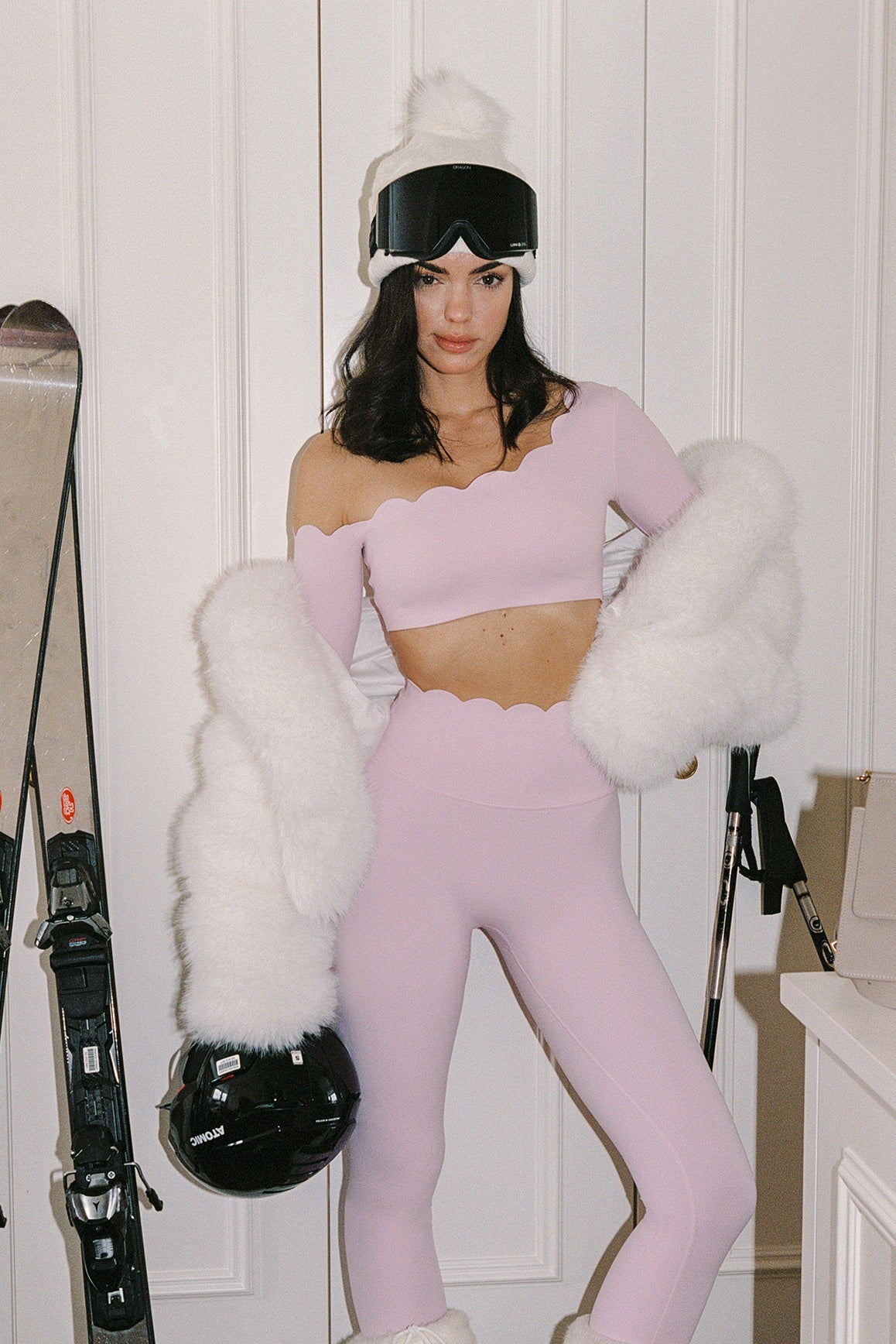 WISKII high-waist scallop scrunch leggings in Sakura Zen with textured scallop details and a flattering fit.