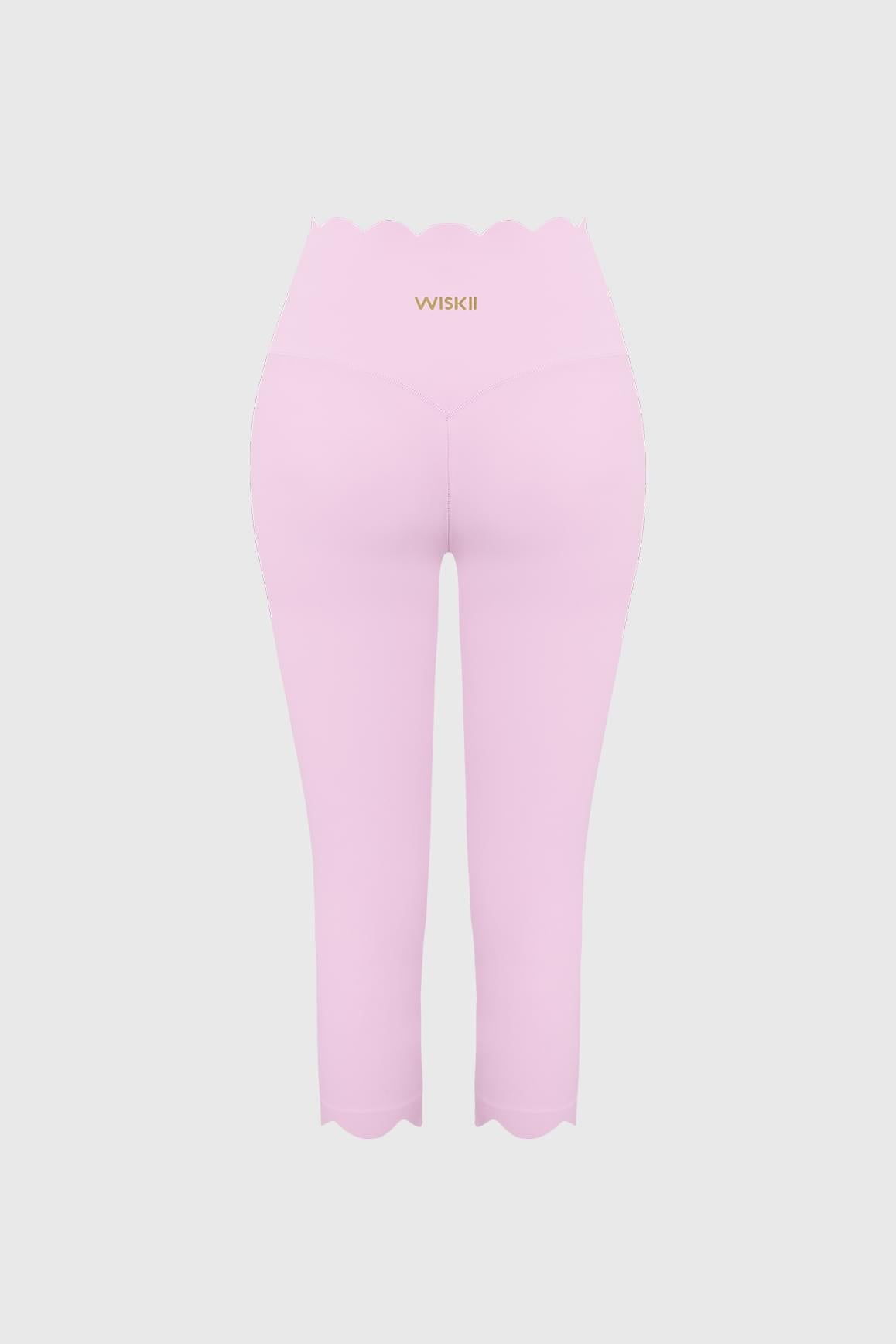 Scallop Scrunch Capri Legging