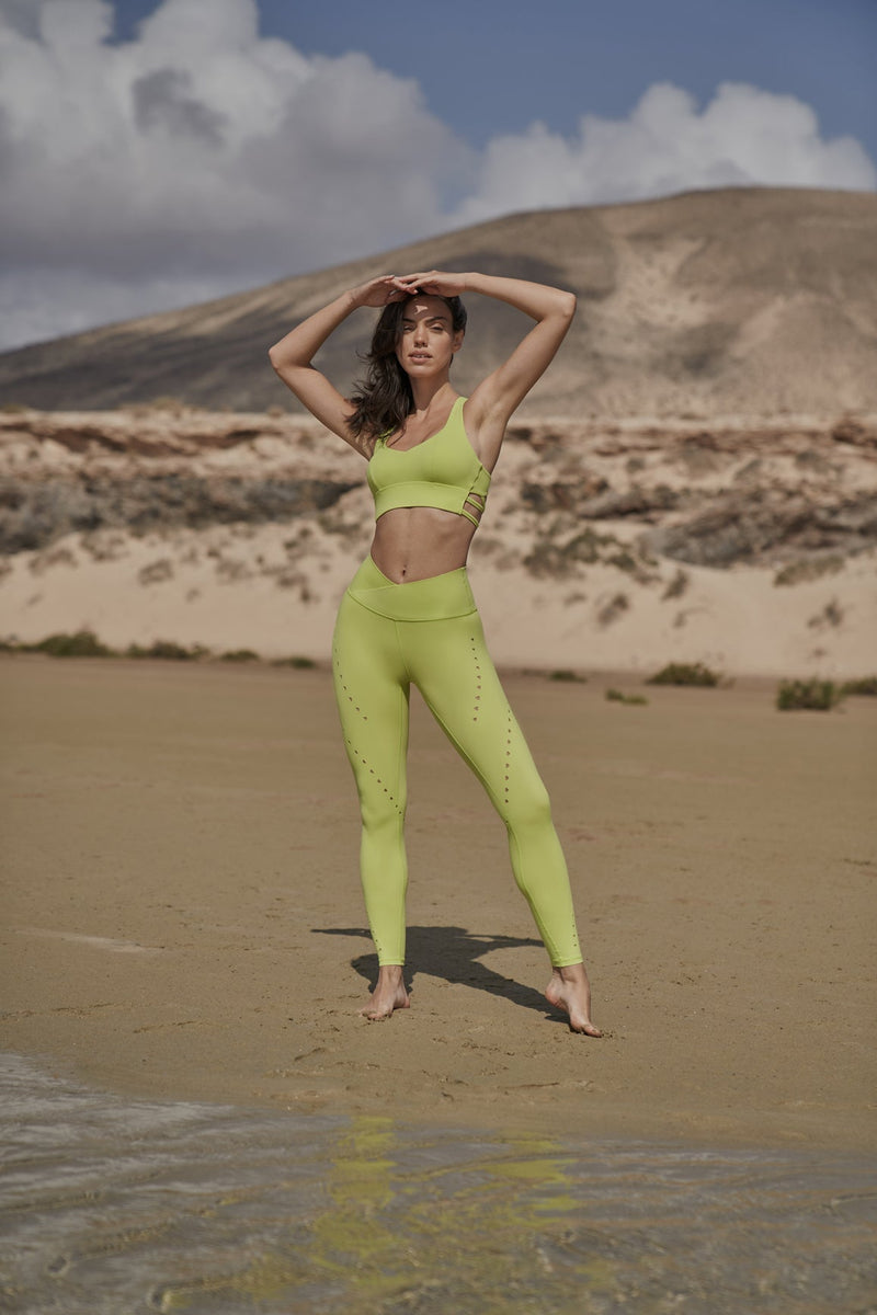 V-waist Laser cut sports legging Green | WISKII