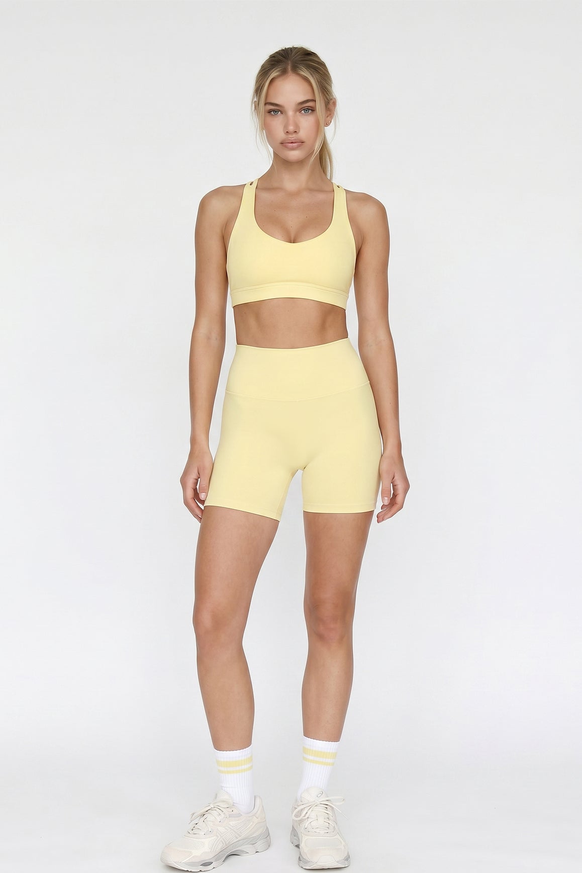 Scoop Neck Crossback Bra