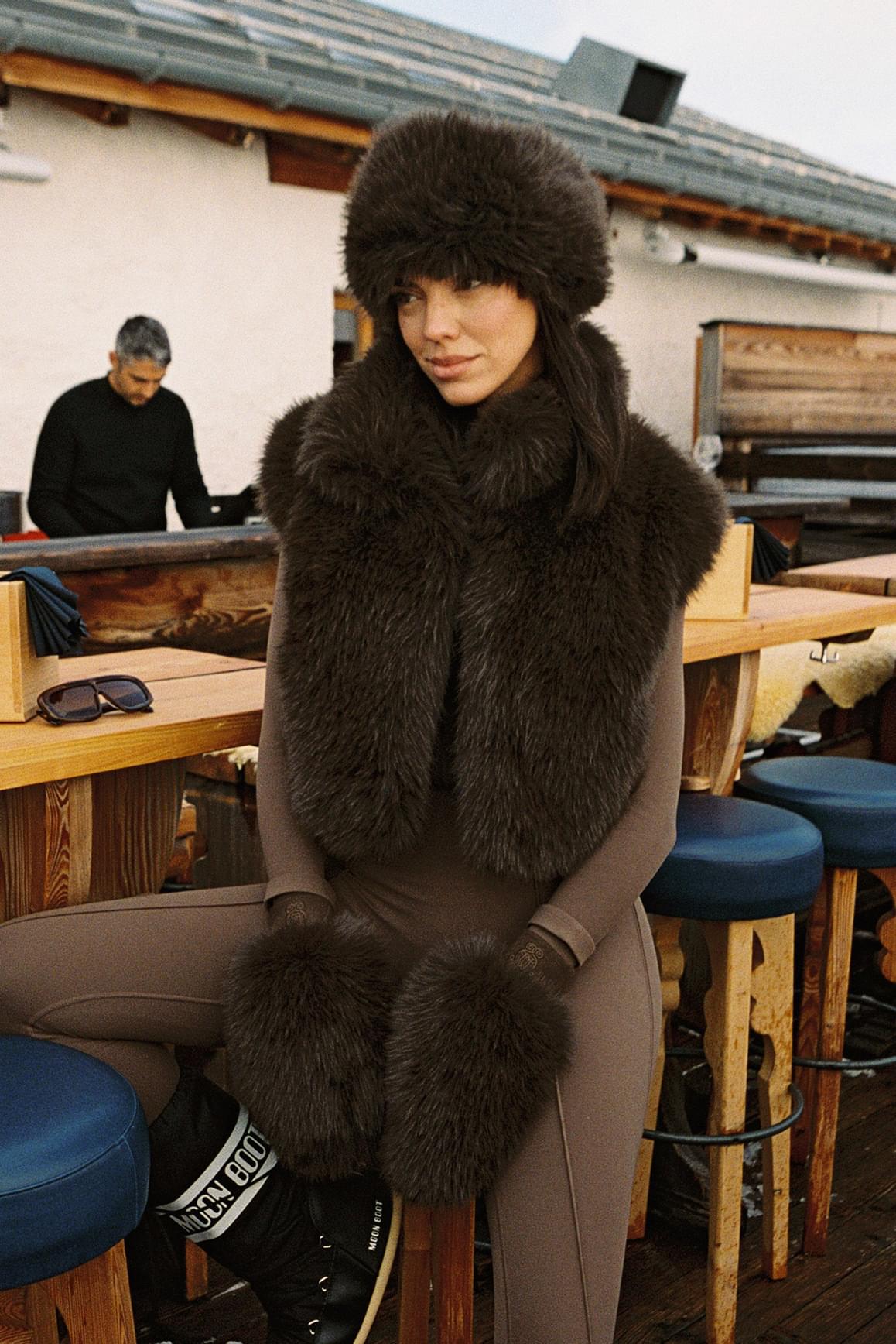 Frost Faux Fur Mittens - WISKIIWS653blacktruffleOneSize