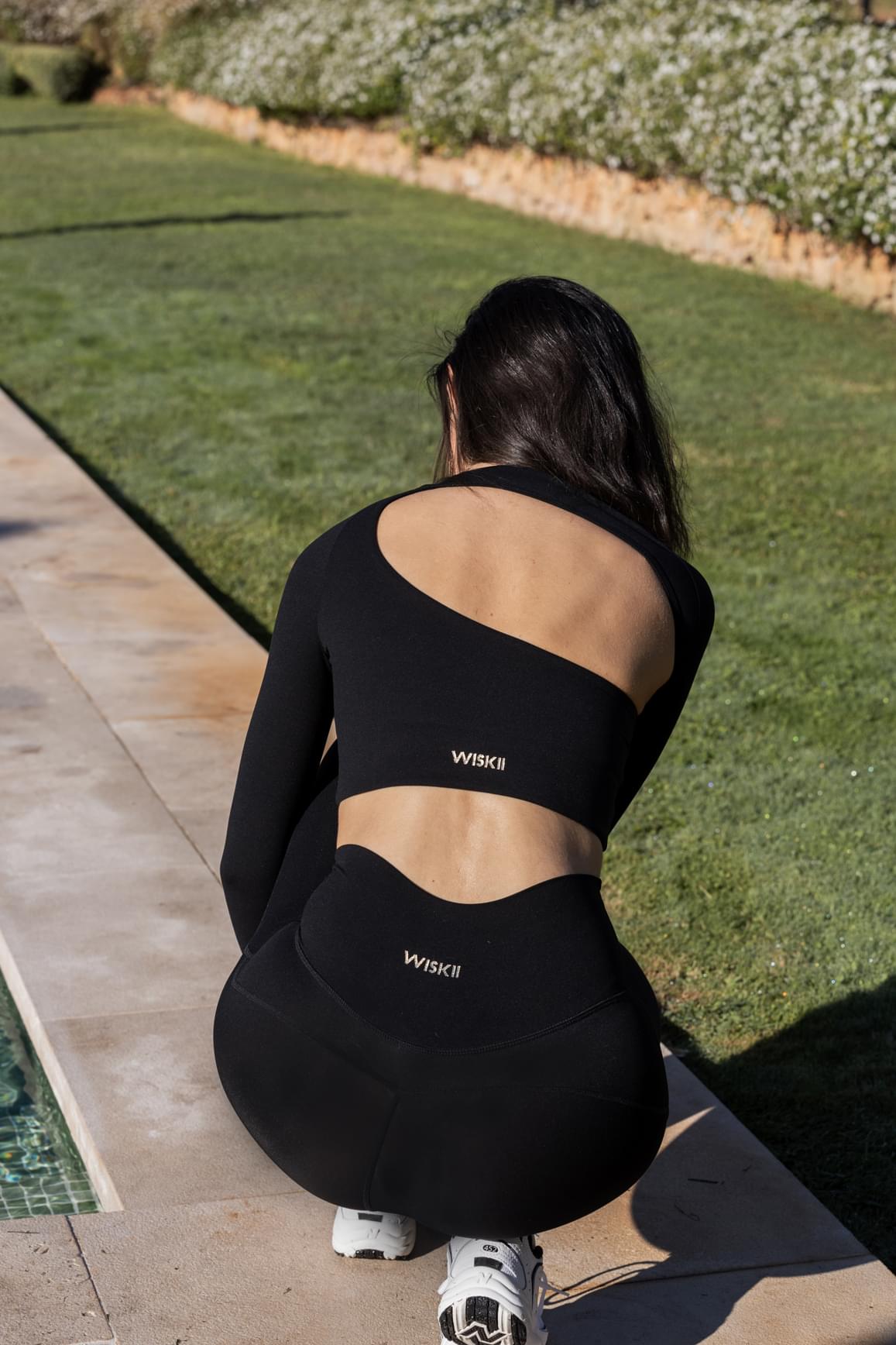 Unique Cut Long Sleeve Crop Top - WISKIIWS315blackS
