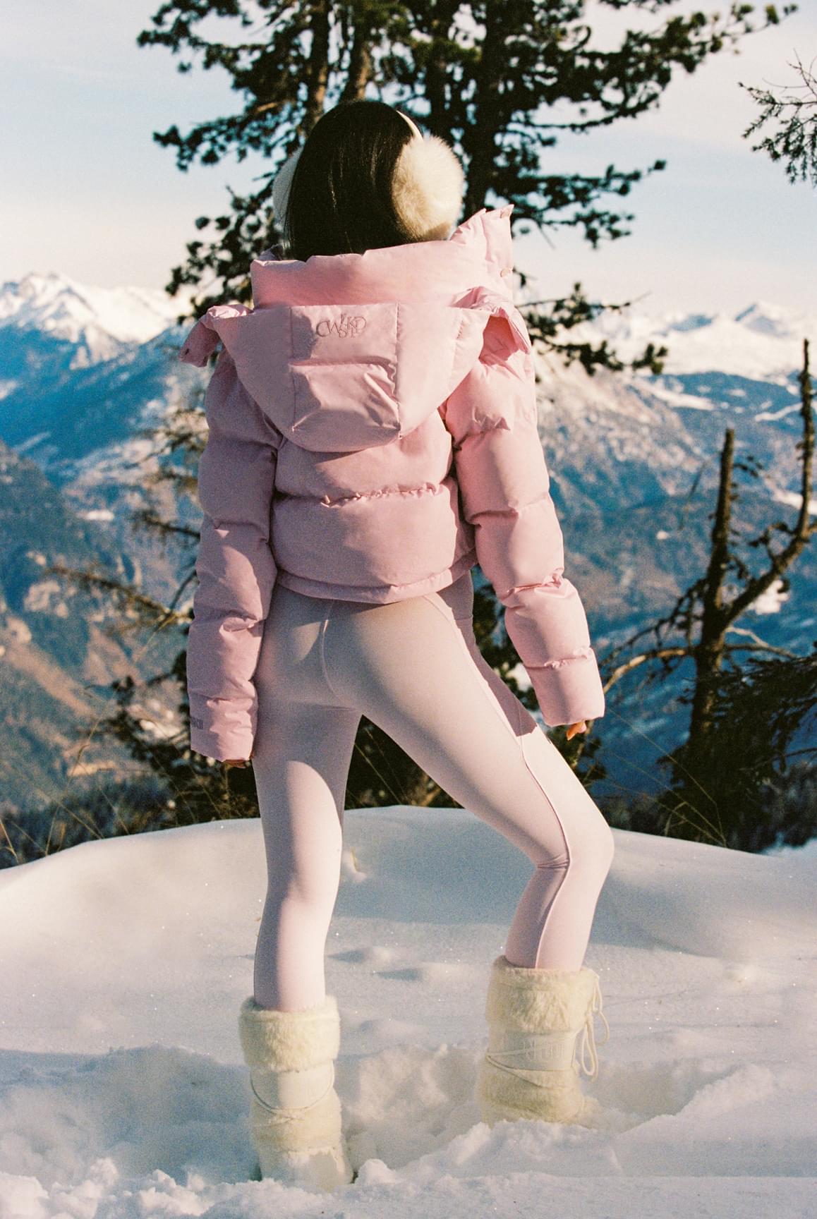 WISKII Cropped Convert Down Jacket - WISKII - Hoodies & Jackets