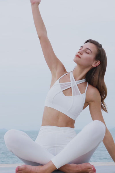 model wears a WISKII victory sports bra